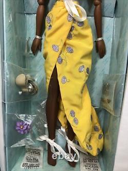 16 Integrity Gene Violet Waters Doll Heatwave LTD 300 Elegant AA 2009 MIB