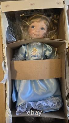 2000 Ashton Drake Cinderella Porcelain Doll NIB COA 94961 Disney Princess 2000 Ashton Drake Cinderella Porcelain Doll NIB COA 94961 Disney Princess