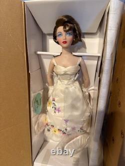 2001 NIB Ashton Drake Gene Marshall Doll Garden Party withShipper
