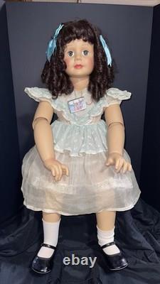30 Ashton Drake ADG Doll Curly Brunette Lace Dress Original Read