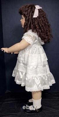 35 Ashton Drake ADG Poseable Brunette Doll White Lace Dress
