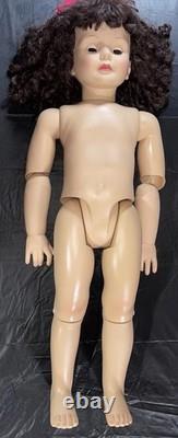 35 Ashton Drake Galleries Poseable Brunette Doll Curly Hair ADG