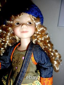 ASHTON DRAKE / DIANNA EFFNER 12 IN BJD GOLDIE GIRL (GOLDILOCKS) WithSTAND