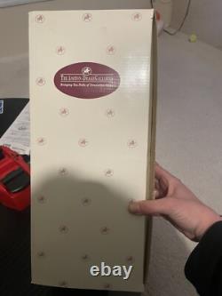 ASHTON DRAKE / DIANNA EFFNER PORCELAIN & CLOTH A HOLLY HOBBIE SUMMER WithCOA