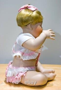 ASHTON DRAKE Galleries Doll Cute as a Button By Titus Tomescu number 8872