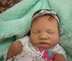 ASHTON DRAKE So Truly Real Linda Webb Welcome Home Baby Paci COA Realistic Girl