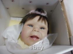ASHTON DRAKE / TINNEKE VINYL & CLOTH 21 INCH PICTURE PERFECT BABY WithCOA RARE