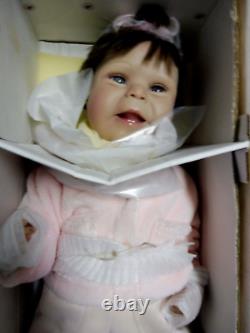 ASHTON DRAKE / TINNEKE VINYL & CLOTH 21 INCH PICTURE PERFECT BABY WithCOA RARE