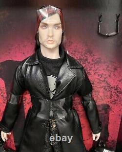 Acheron A Dark-Hunter Doll 2010 FR & Ashton-Drake Galleries NRFB MINT