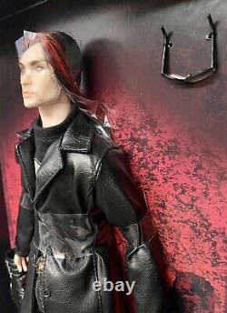 Acheron A Dark-Hunter Doll 2010 FR & Ashton-Drake Galleries NRFB MINT