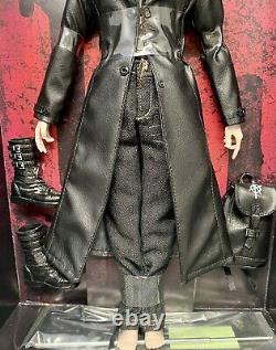 Acheron A Dark-Hunter Doll 2010 FR & Ashton-Drake Galleries NRFB MINT