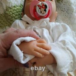 Ashton Drake A. D. G. 04 L. W Realistic Baby Doll 3.8Lbs 19 Non Working Voice Box