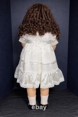 Ashton Drake ADG 30 Poseable Girl Doll Brunette Original Dress Display
