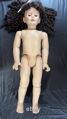 Ashton Drake ADG 30 Poseable Girl Doll Brunette Original Dress Display