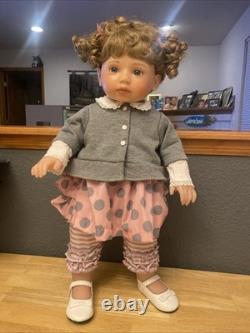 Ashton Drake Avery Hold That Pose Lifelike Child Girl Doll by Mayra Garza 22