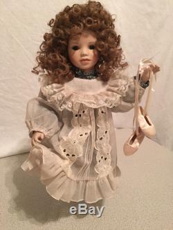 Ashton Drake Beautiful Dreamers 5 Gorgeous Fine Arts Dolls Displayed Only