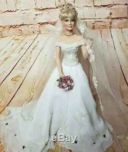 Ashton Drake Cindy McClure Porcelain Bride Doll By The Sea in Mendocino Doll 18