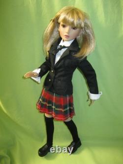 Ashton Drake DELILAH NOIR 16 BJD Ball Jointed Doll with Wig in CLASS ACT Outfit