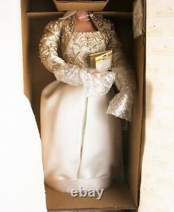 Ashton-Drake Diana, Visionary of Style Porcelain Doll NIB with CoA #96003 Great