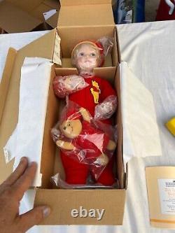 Ashton-Drake Disney ITS TIME for BED Pooh Porcelain Doll BY CINDY MCCLURE FTD1