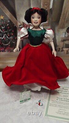 Ashton Drake/Disney Snow White & Seven Dwarfs at Christmas Porcelain Dolls, 2002