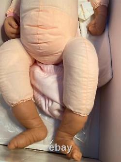 Ashton Drake Doll Welcome Home Baby Emily So Truly Real Artist Linda Webb Reborn