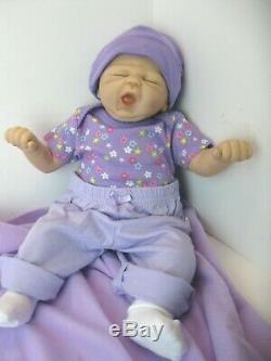 Ashton Drake Doll by Violet Parker 16 So truly real So sleepy Sophie + 2 outfit