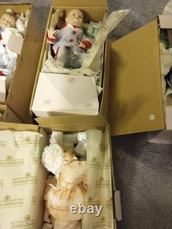 Ashton Drake Dolls qty 7 In Boxes