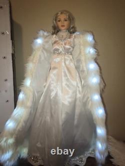 Ashton Drake Galleries 24'Doll Silent Night Angel Battery Operated Collectible