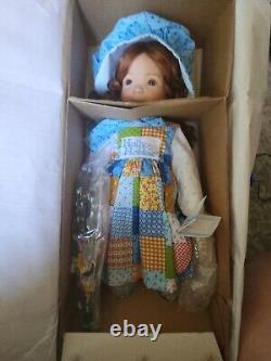 Ashton Drake Galleries A Holly Hobbie Autumn Porcelain 15 Doll