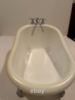 Ashton-Drake Galleries Clean as a Whistle 1995 Porcelain Doll, Bathtub