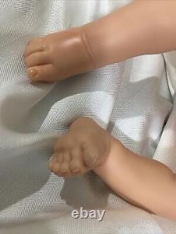 Ashton Drake Galleries Lifelike Moves Head Baby Girl Doll 22 by Linda Murray