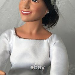 Ashton Drake Galleries Meghan Royal Romance Bride Doll DEFECT
