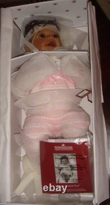 Ashton-Drake Galleries'Taylor ticklish Toes Interactive Doll By Linda Murray