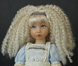 Ashton-Drake Galleries Vinyl Doll Alice in Wonderland By Dianna Effner