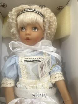 Ashton-Drake Galleries Vinyl Doll Alice in Wonderland By Dianna Effner Rare Ashton-Drake Galleries Vinyl Doll Alice in Wonderland By Dianna Effner Rare