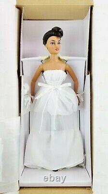 Ashton Drake Galleries Violet Waters Swingtime Serenade Special Edition Doll NEW