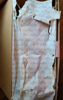 Ashton-Drake Gallery 23 Holly Porcelain 1998 Holiday Doll & Stand 1457 of 2500