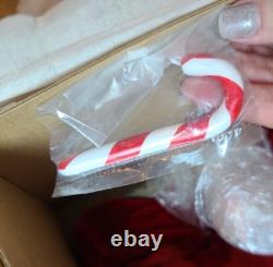 Ashton-Drake Gallery 23 Holly Porcelain 1998 Holiday Doll & Stand 1457 of 2500