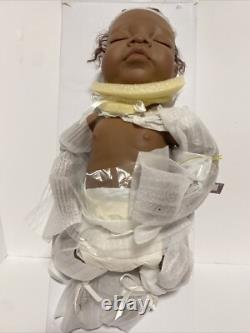 Ashton-Drake Gallery Kyra. Rare So Truly Real Vinyl black Baby Doll/Read