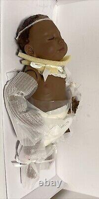 Ashton-Drake Gallery Kyra. Rare So Truly Real Vinyl black Baby Doll/Read