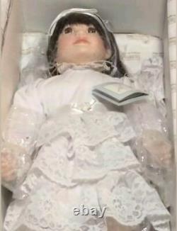 Ashton Drake Gallery-Rare Ann Marie Look at Me Porcelain Doll-New Old Stock