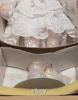 Ashton Drake Gallery-Rare Ann Marie Look at Me Porcelain Doll-New Old Stock