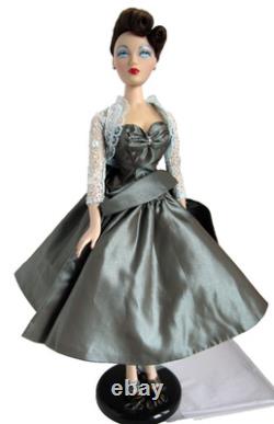 Ashton Drake Gene 2005 COSMOPOLITAN, Convention LE 355, Outfit on Doll with Stand