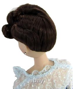 Ashton Drake Gene 2005 COSMOPOLITAN, Convention LE 355, Outfit on Doll with Stand