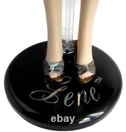 Ashton Drake Gene 2005 COSMOPOLITAN, Convention LE 355, Outfit on Doll with Stand