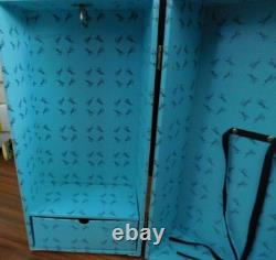 Ashton Drake Gene Doll Wardrobe Trunk Galleries 1997 What's a Girl to Wear