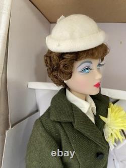 Ashton Drake Gene Marshall Coca Cola Girl Holiday Shopper dressed doll