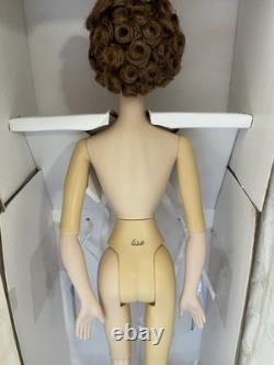 Ashton Drake Gene Marshall Coca Cola Girl Holiday Shopper dressed doll