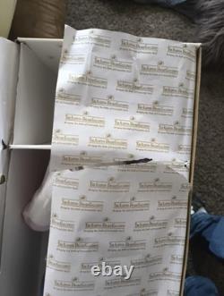 Ashton-Drake Hanging Out with Hannah 30 Doll NIB COA Julie Fischer